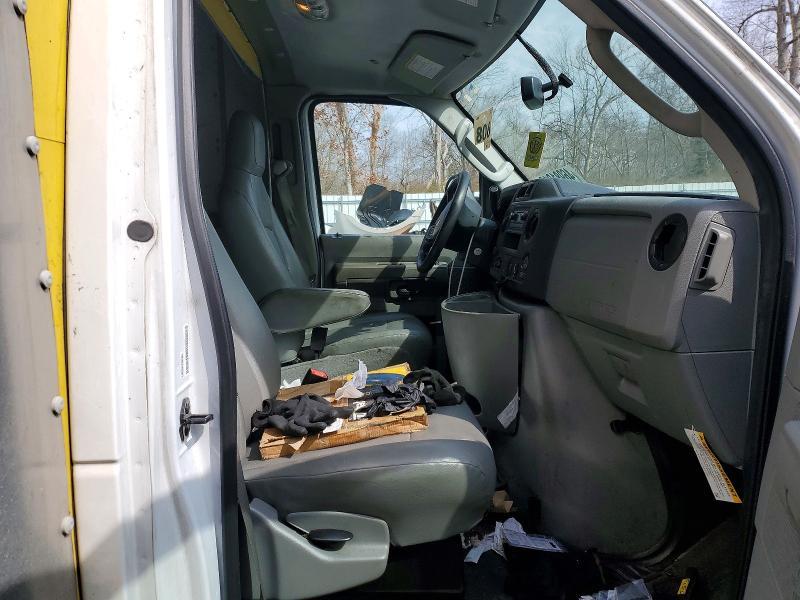 2022 Ford E350 BOX Truck