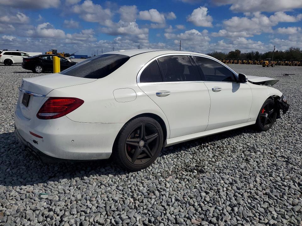 2017 Mercedes-Benz E 300