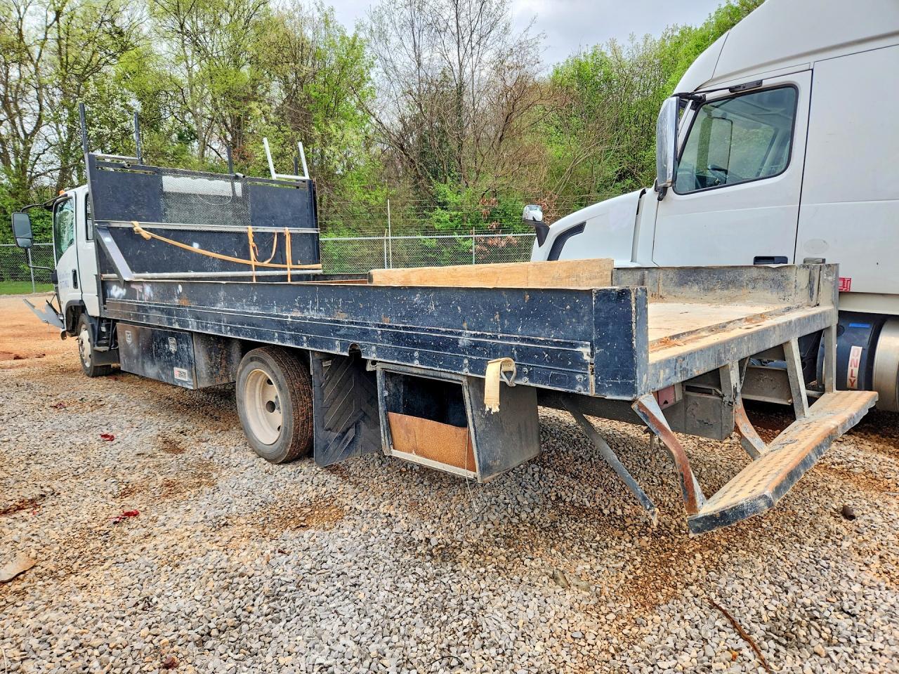 2024 Isuzu NPR HD Flatbed Truck