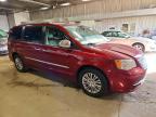 2013 Chrysler Town & Country Touring l