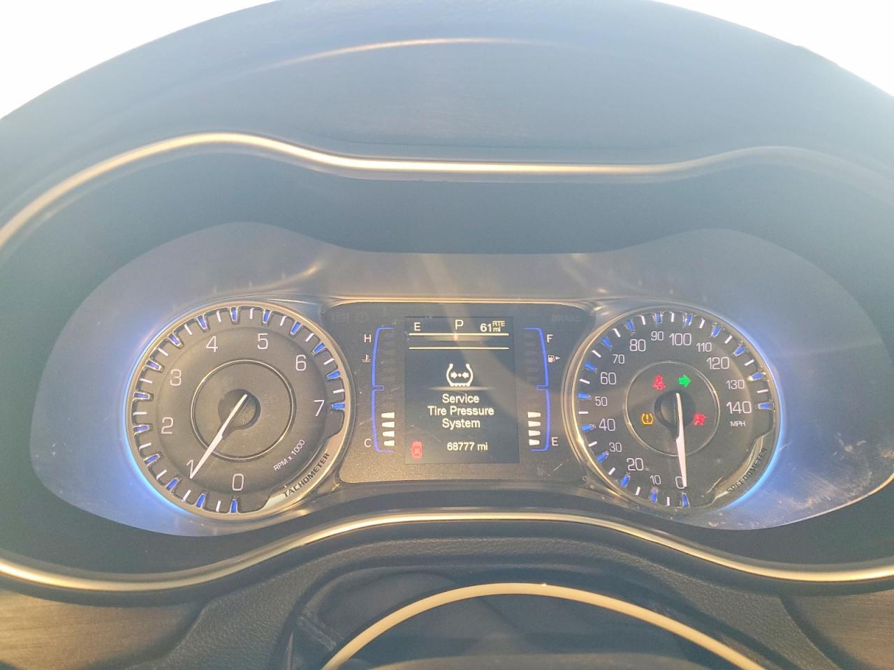 2017 Chrysler 200 lx