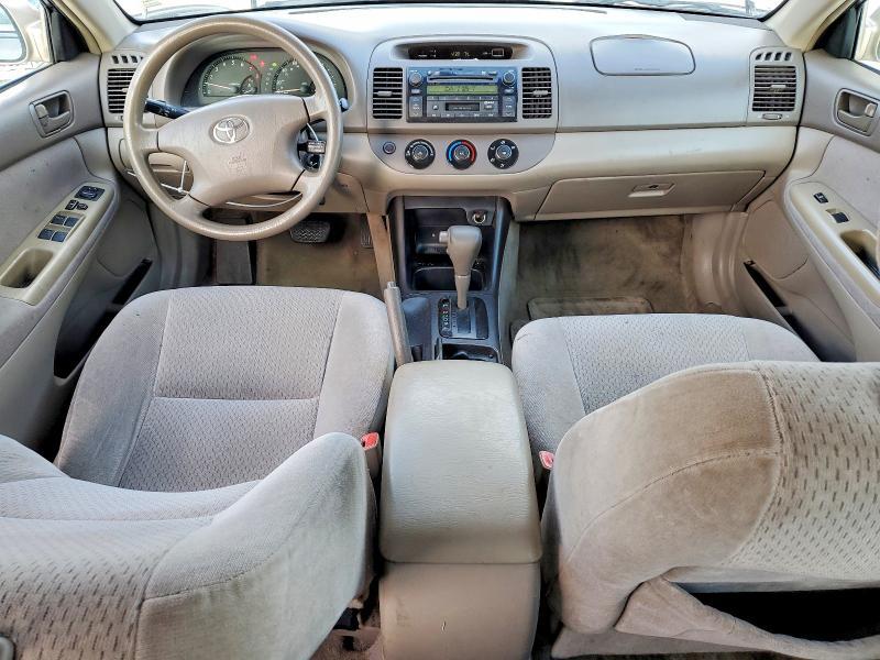 2004 Toyota Camry le