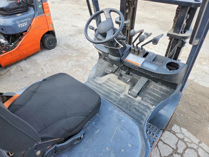 2016 Toyt Forklift