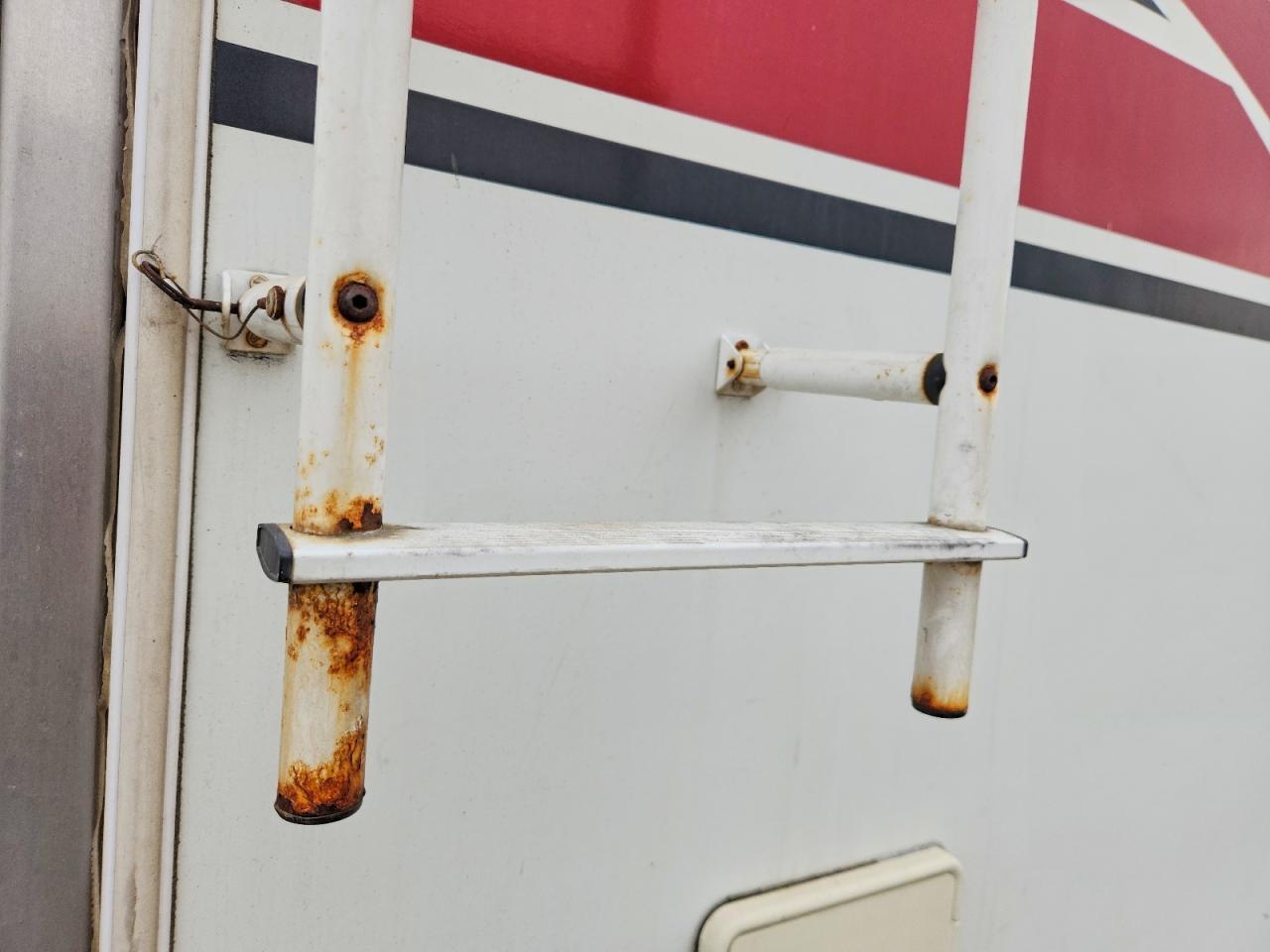 2007 Fleetwood Redline Camper