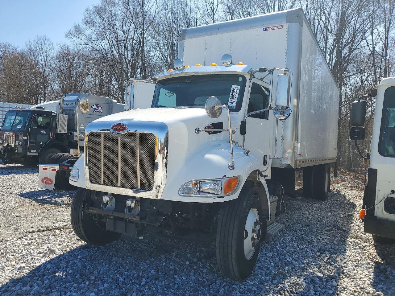 2022 Peterbilt 2022  337-BOX Truck