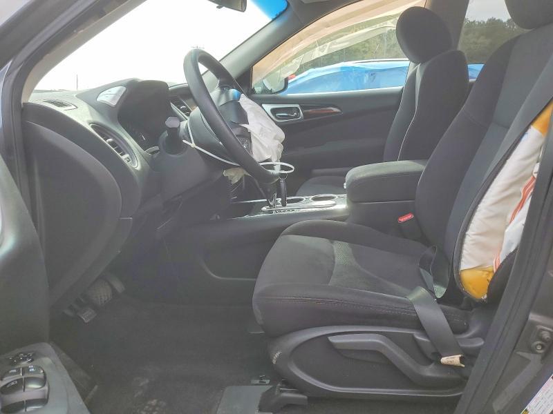2016 Nissan Pathfinder s