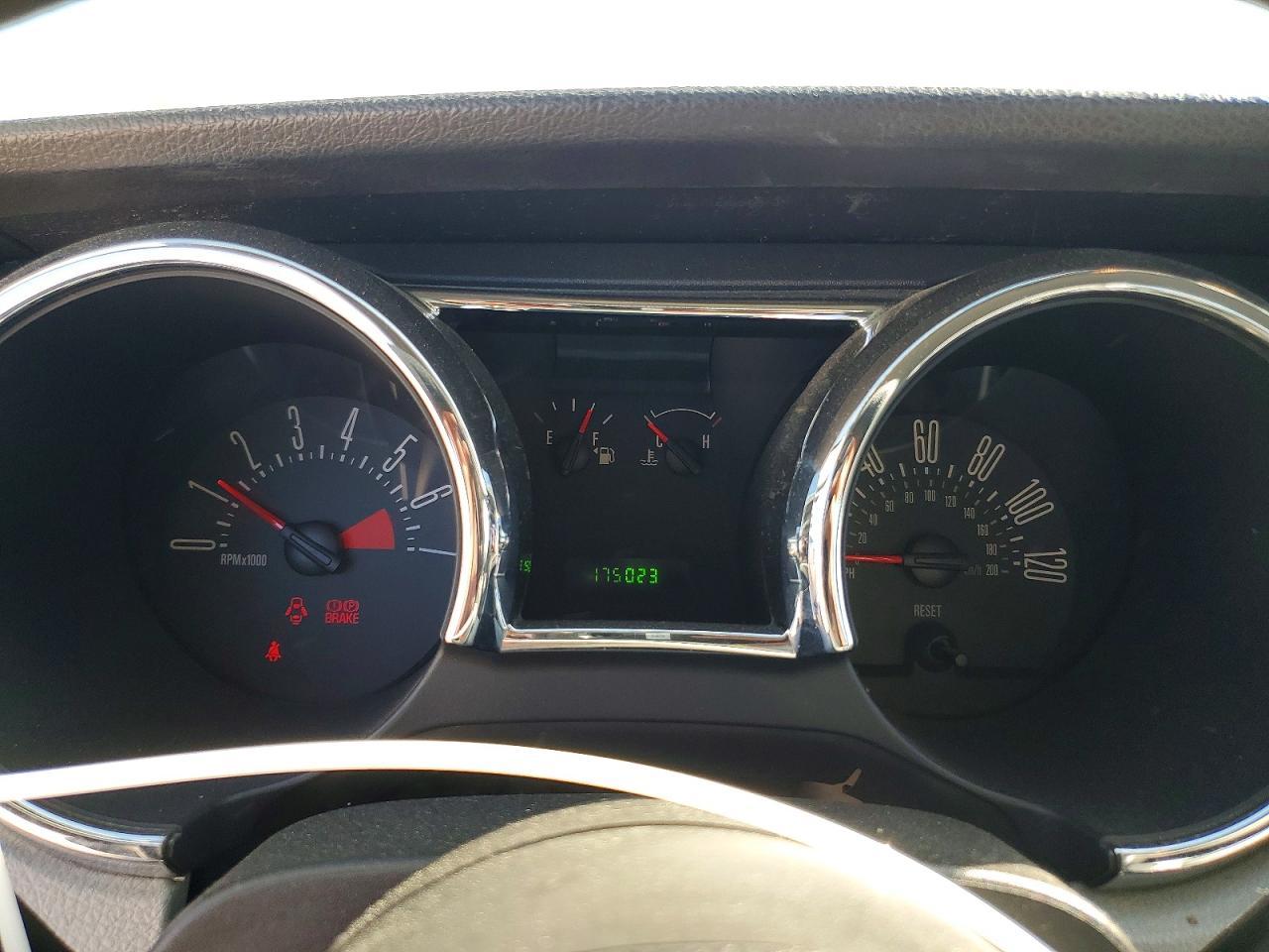 2005 Ford Mustang