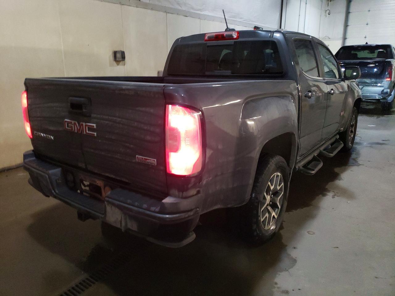 2016 GMC Canyon SLE