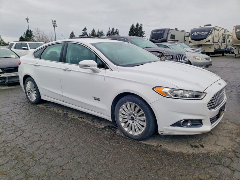 2015 Ford Fusion se Phev
