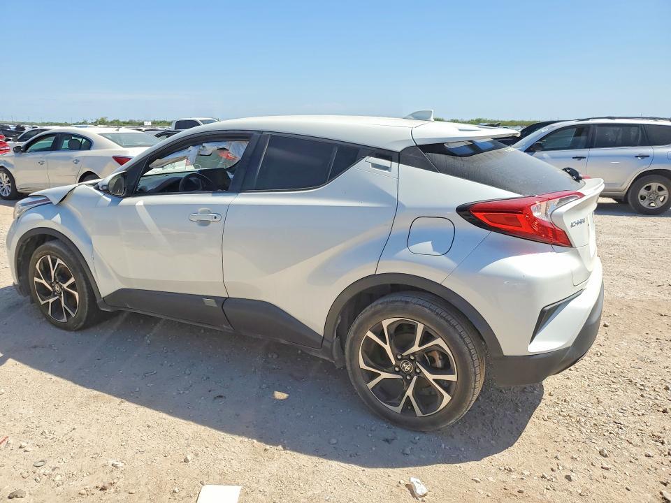 2021 Toyota C-hr xle