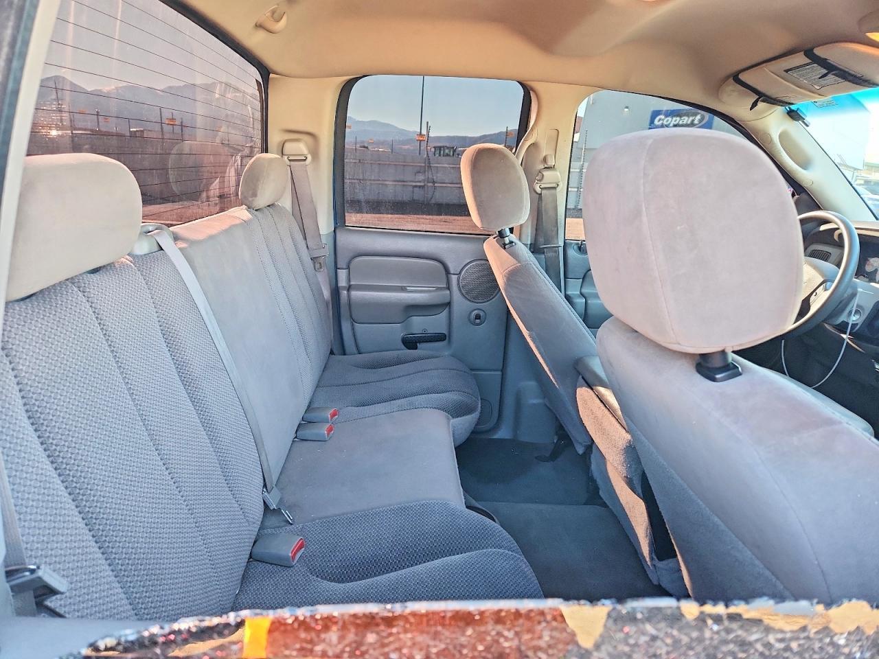 2004 Dodge RAM 2500 ST