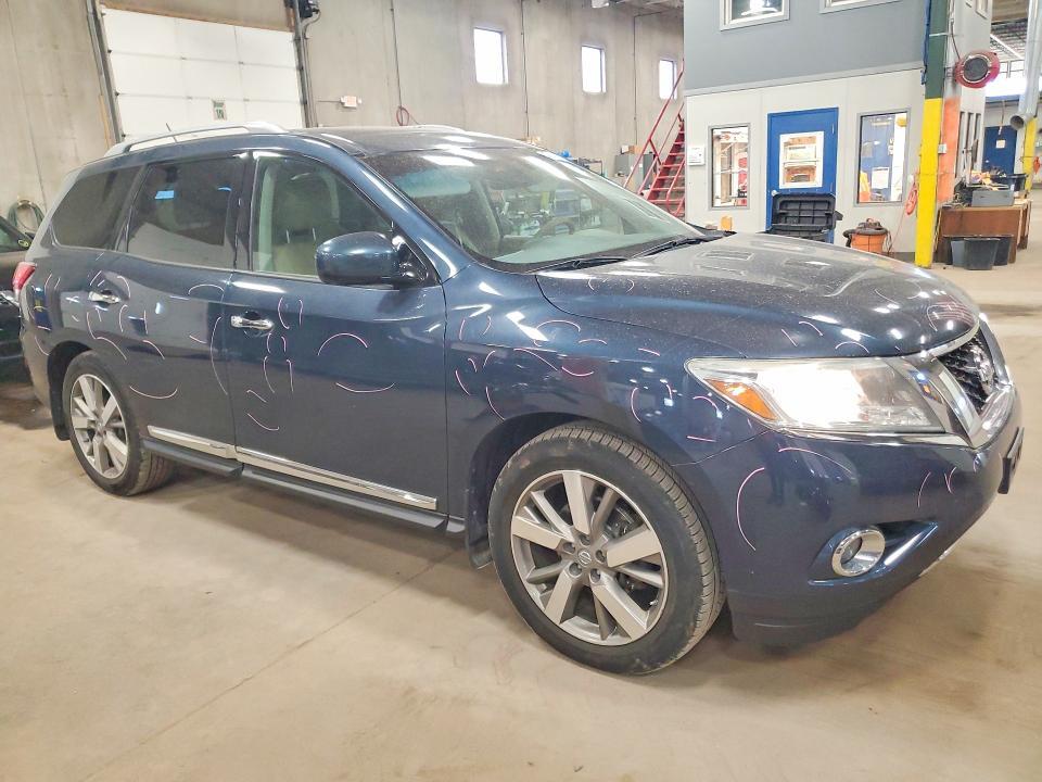 2015 Nissan Pathfinder s