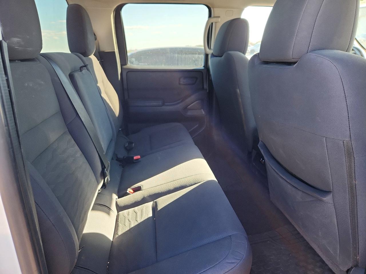 2022 Nissan Frontier S