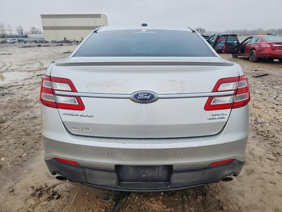 2015 Ford Taurus sel
