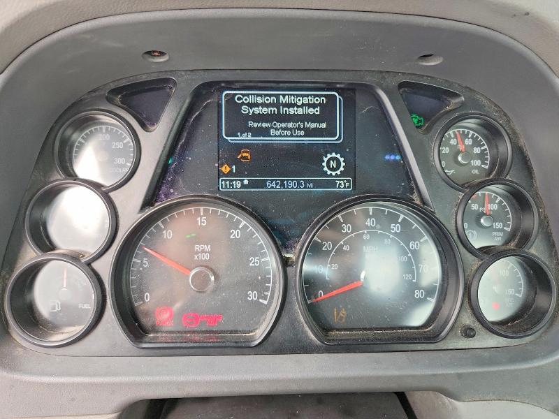 2017 Peterbilt 579 Semi Truck