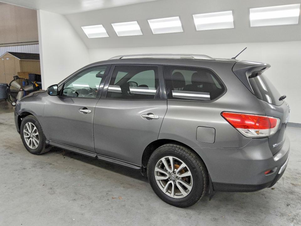 2016 Nissan Pathfinder s