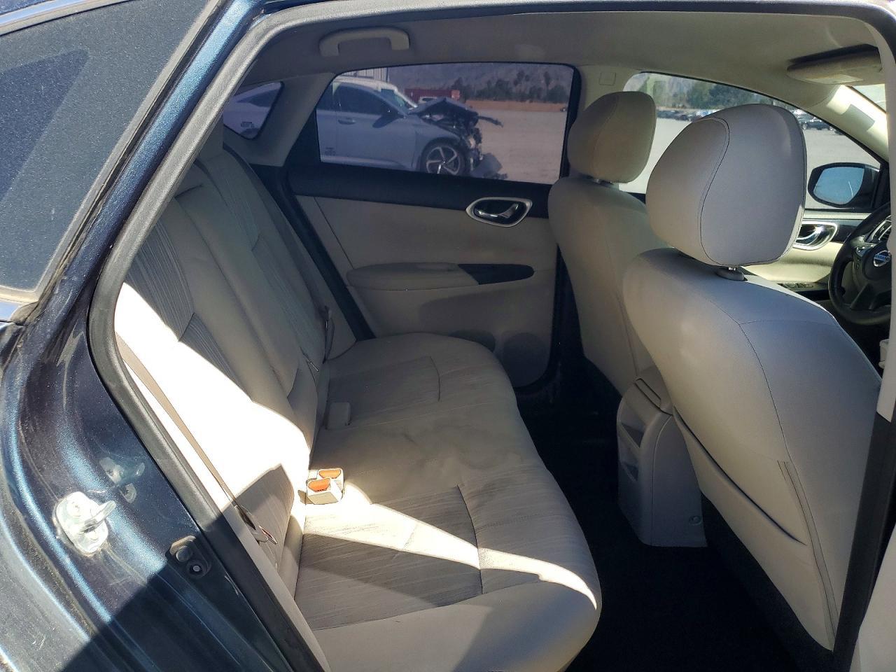2016 Nissan Sentra sv