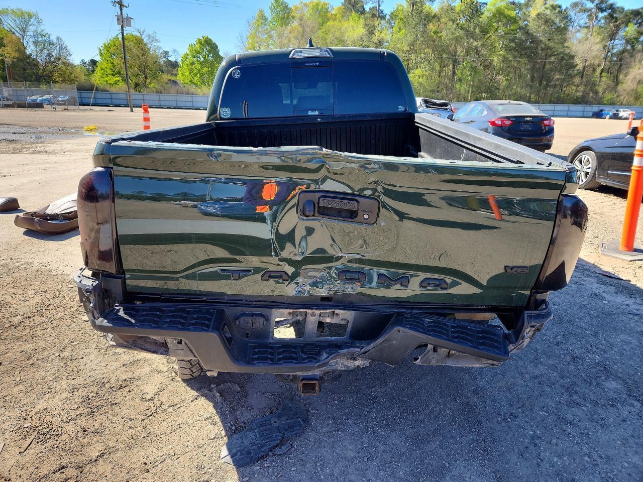 2022 Toyota Tacoma TRD OFF-Road