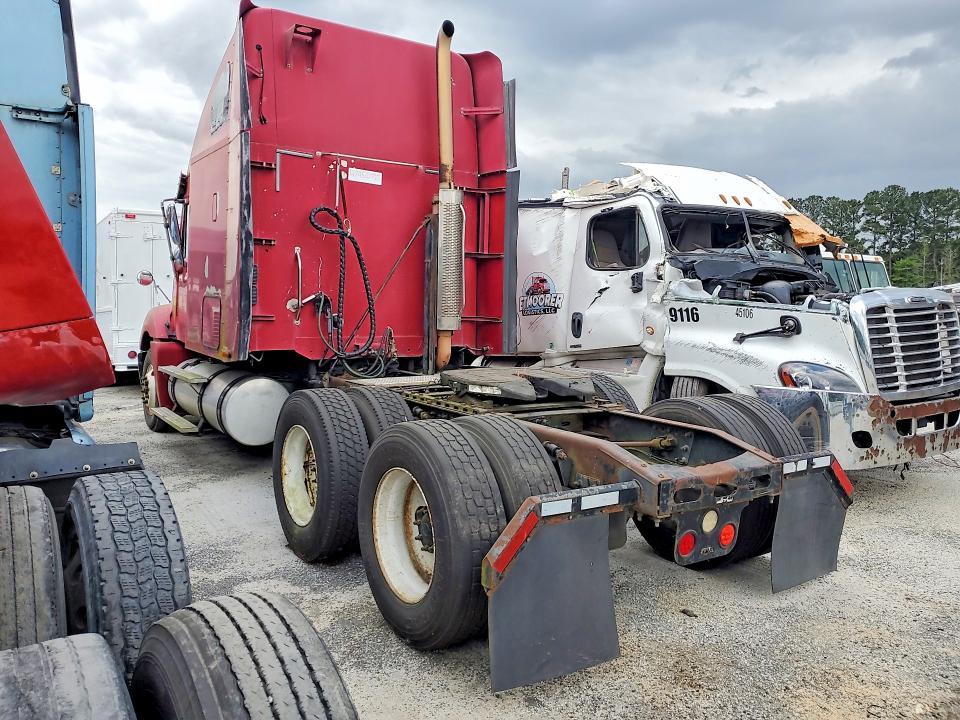 2005 Freightliner Conventional Columbia