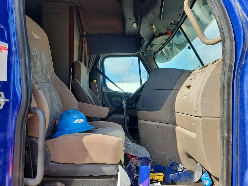 2014 Freigliner 2014 Freightliner Cascadia 1-semi Truck