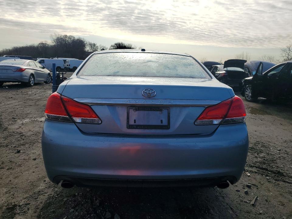 2012 Toyota Avalon Base