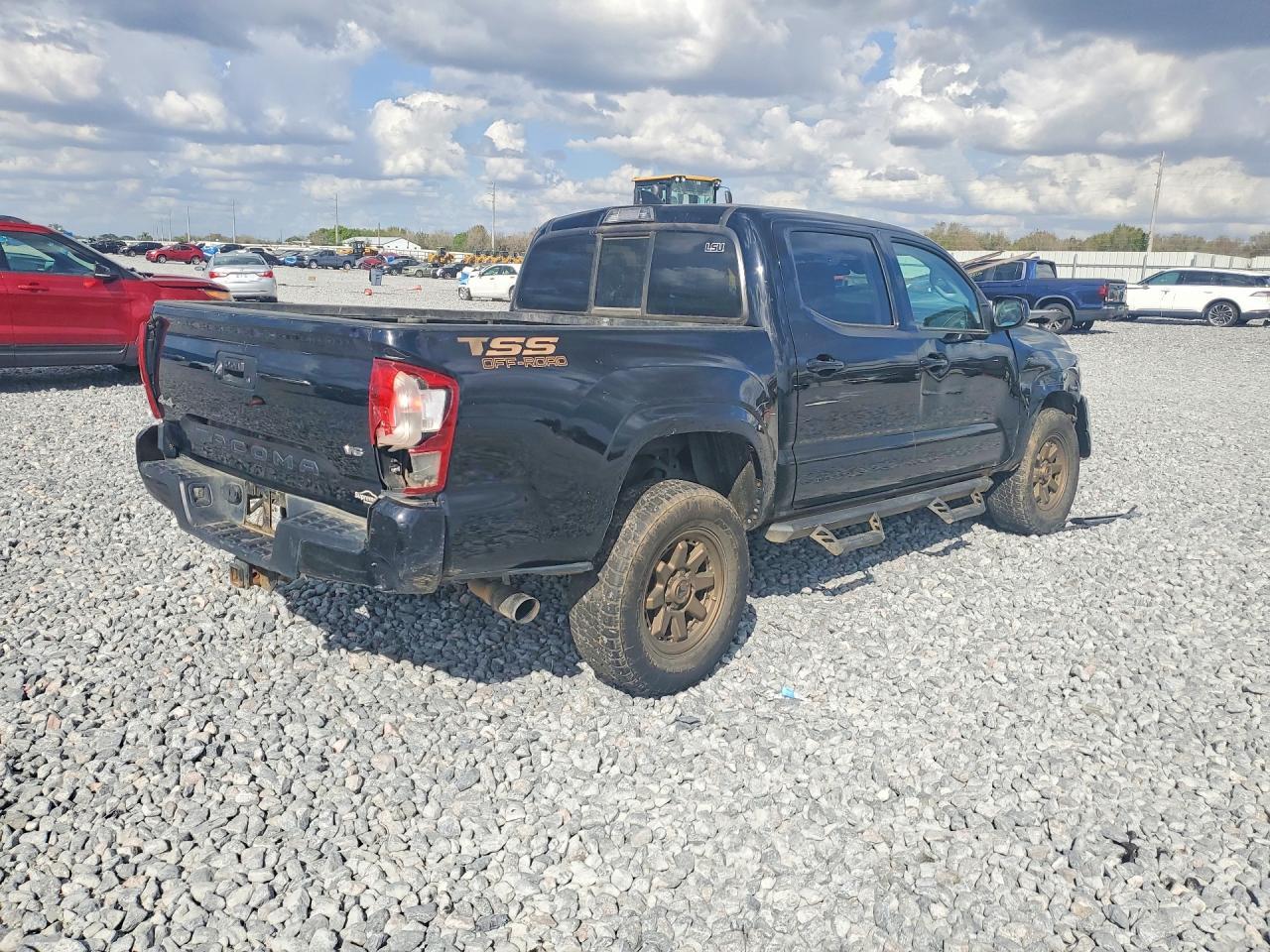 2023 Toyota Tacoma SR V6