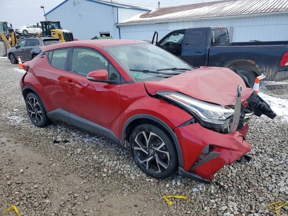 2021 Toyota C-hr xle