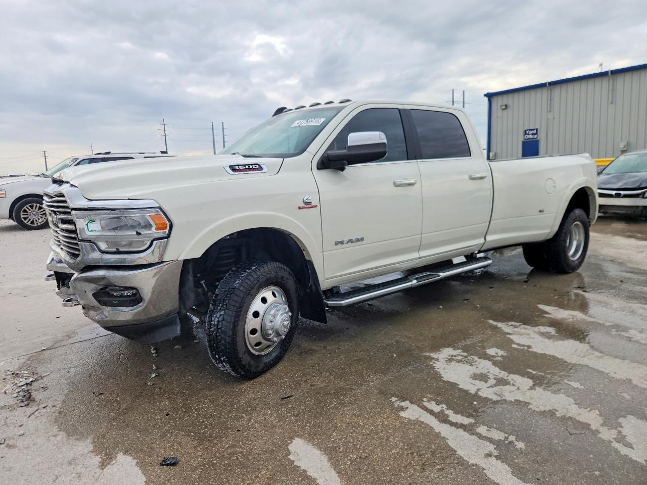 2022 Dodge 3500 Laramie