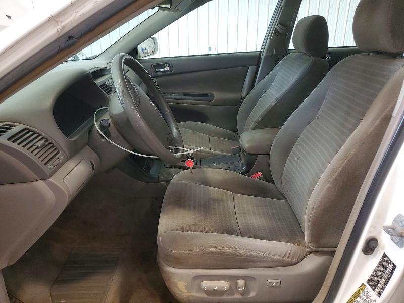 2005 Toyota Camry le