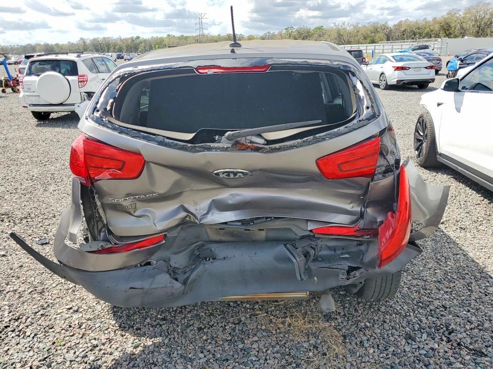 2016 KIA Sportage lx