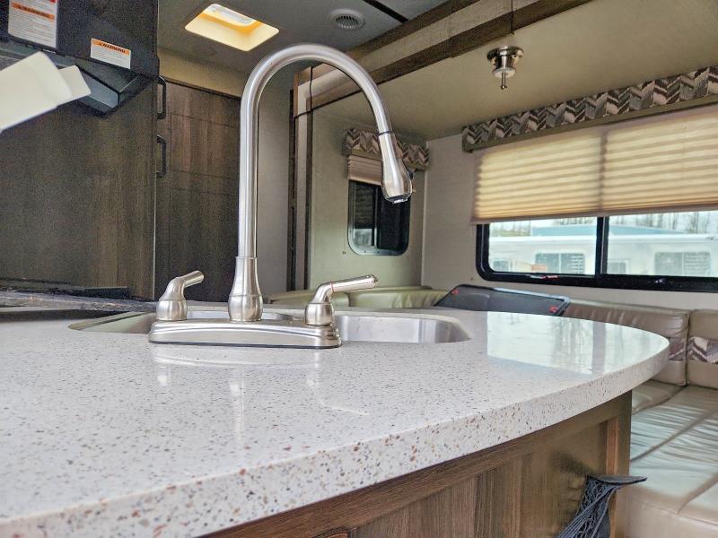 2018 Keystone 285BHSL-Camper