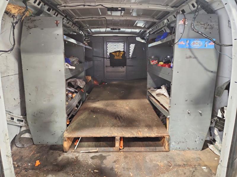 2017 GMC Savana 2500 Cargo Utility / Service van