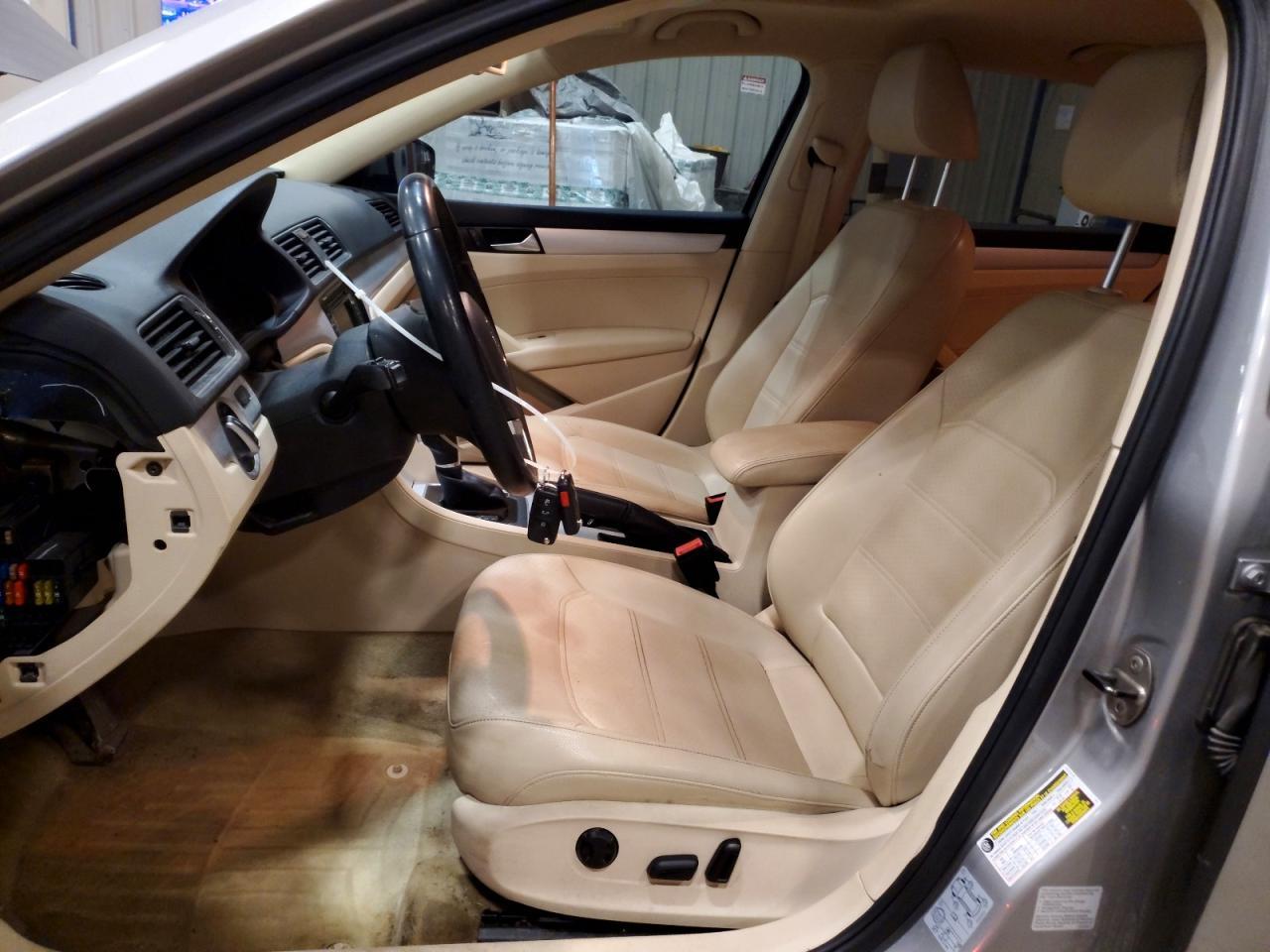 2013 Volkswagen Passat se