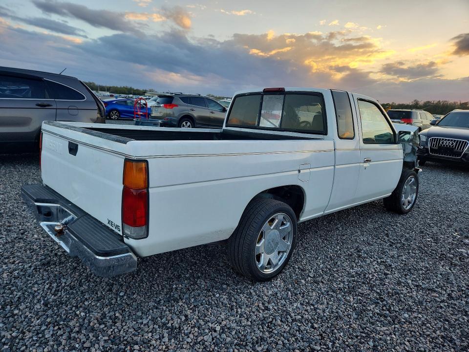 1995 Nissan Truck XE V6
