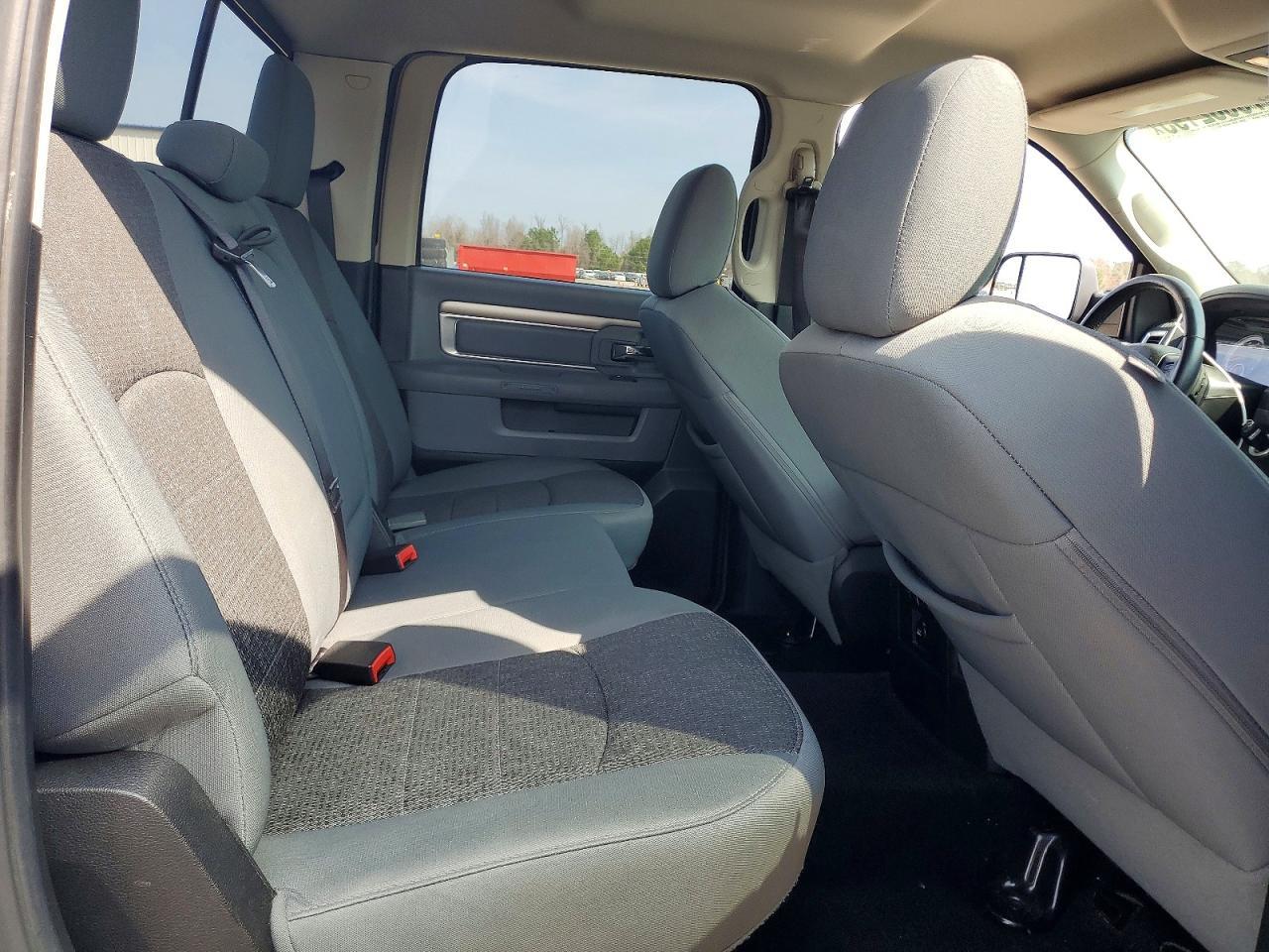 2014 Ram Trucks 1500 SLT