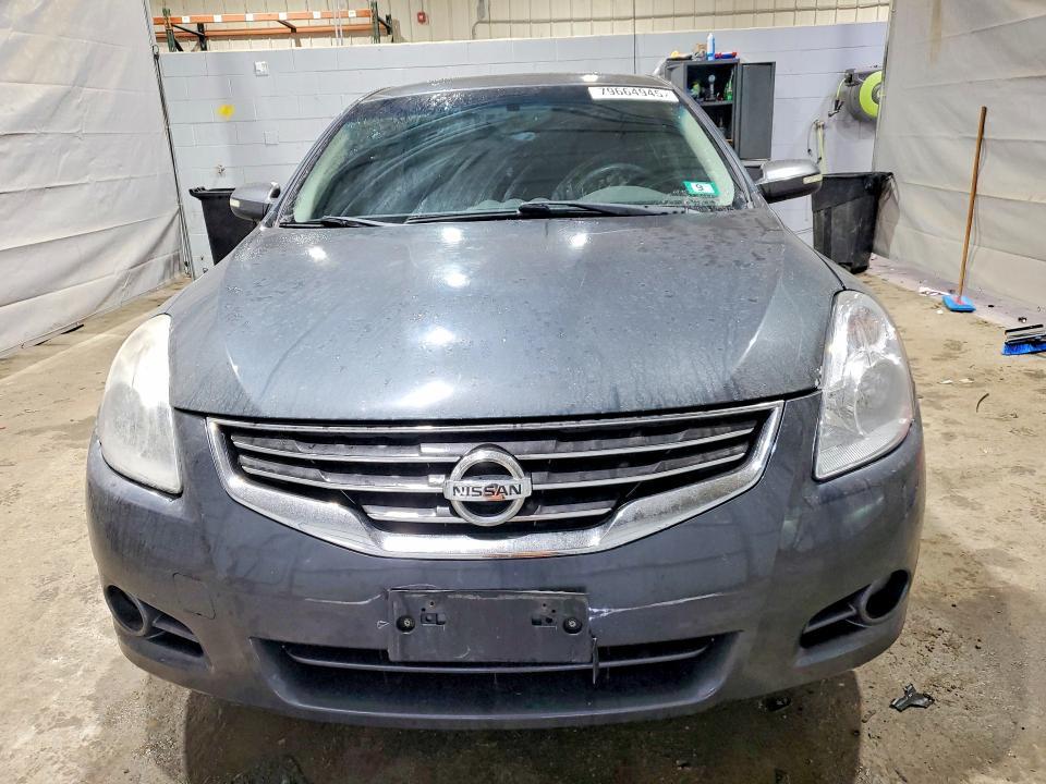 2011 Niss Altima 3.5 sr