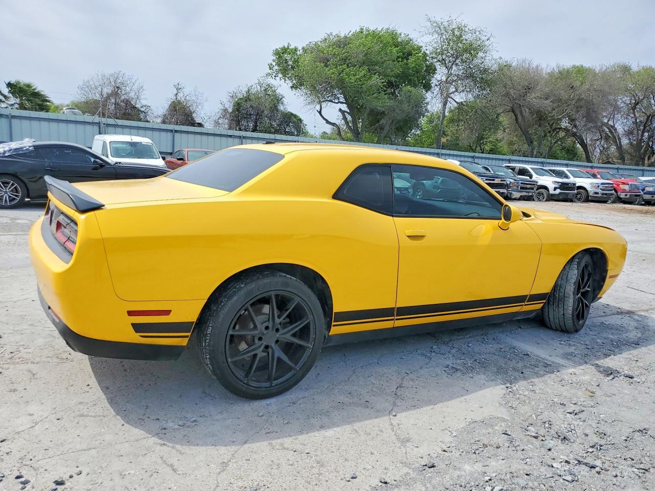 2017 Dodge Challenger sxt