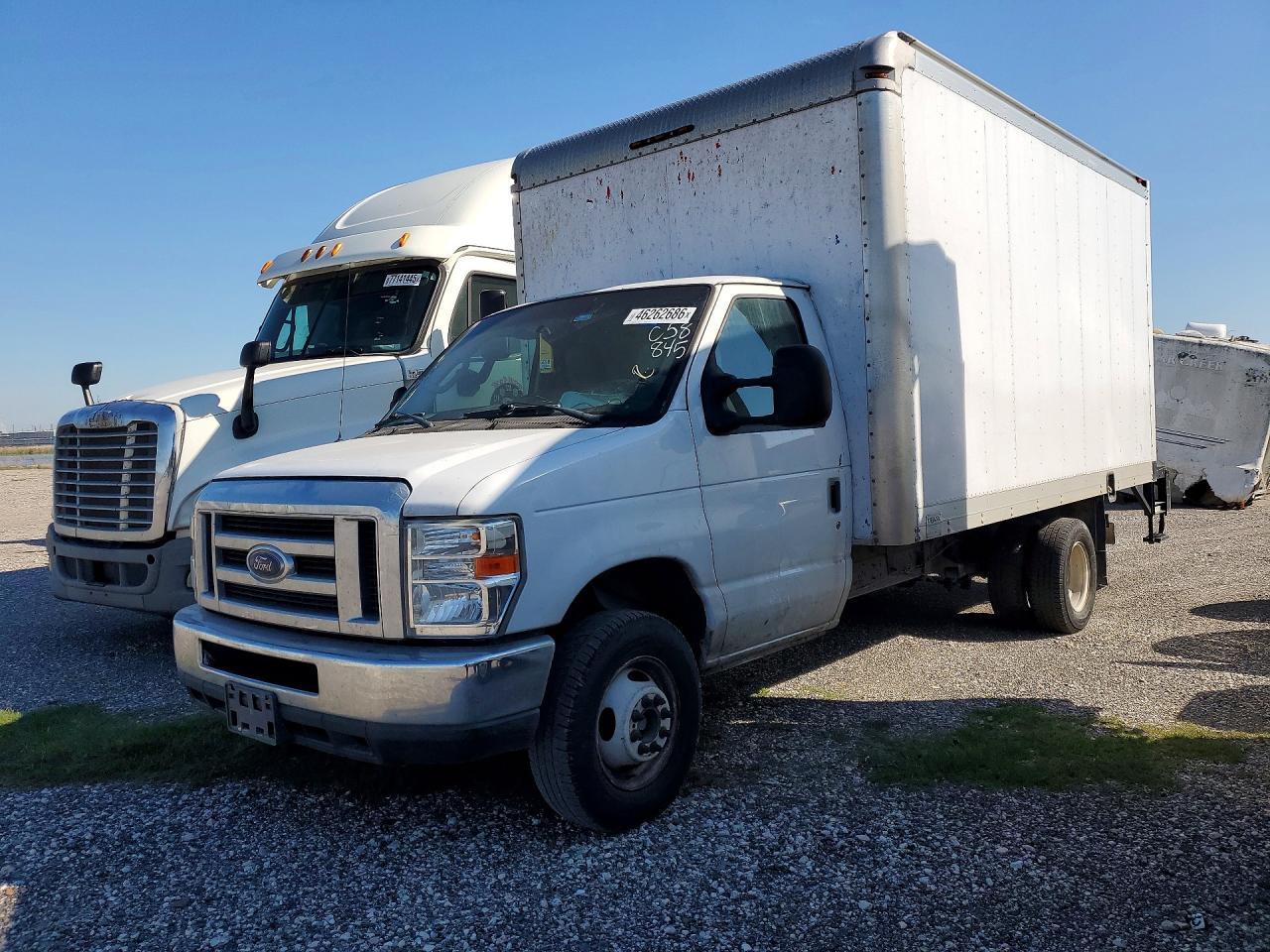 2019 Ford E350 BOX Truck