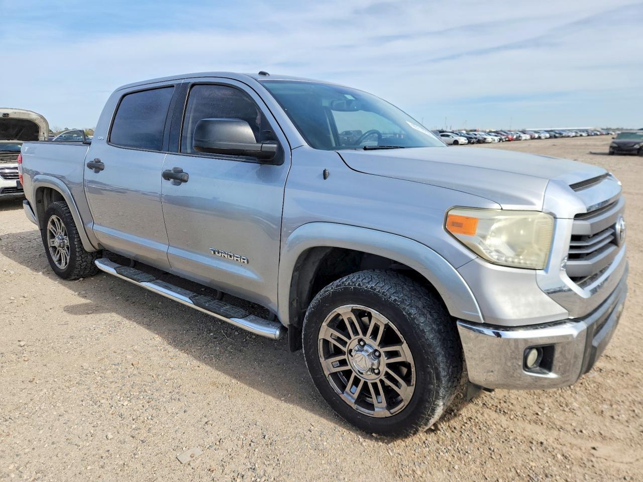 2015 Toyota Tundra SR5