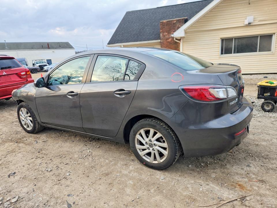 2013 Mazda 3 I