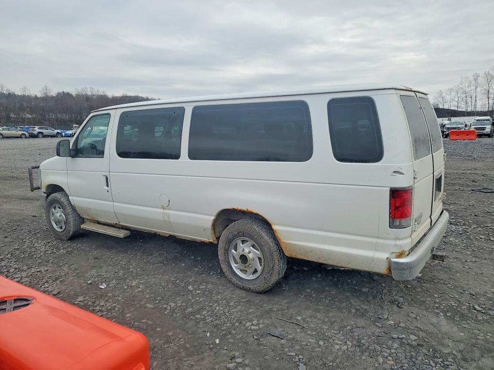 2010 Ford Econoline E350 Super Duty Wagon