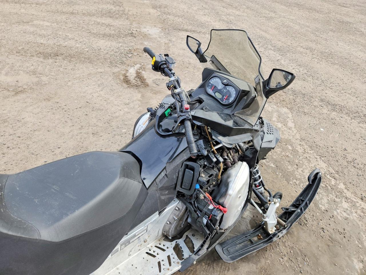 2012 Skidoo Grand Touring Sport