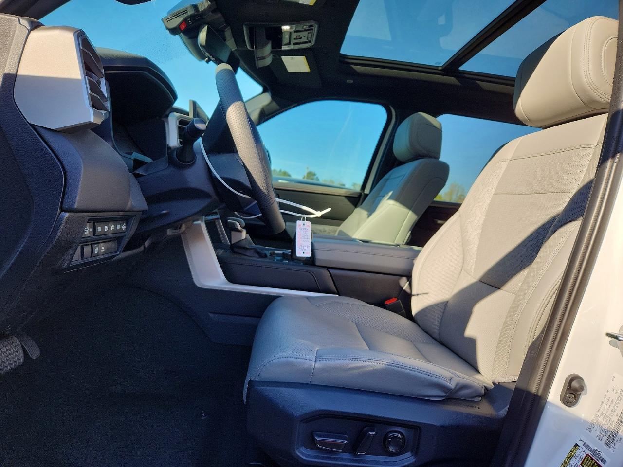 2025 Toyota Tundra Limited HV