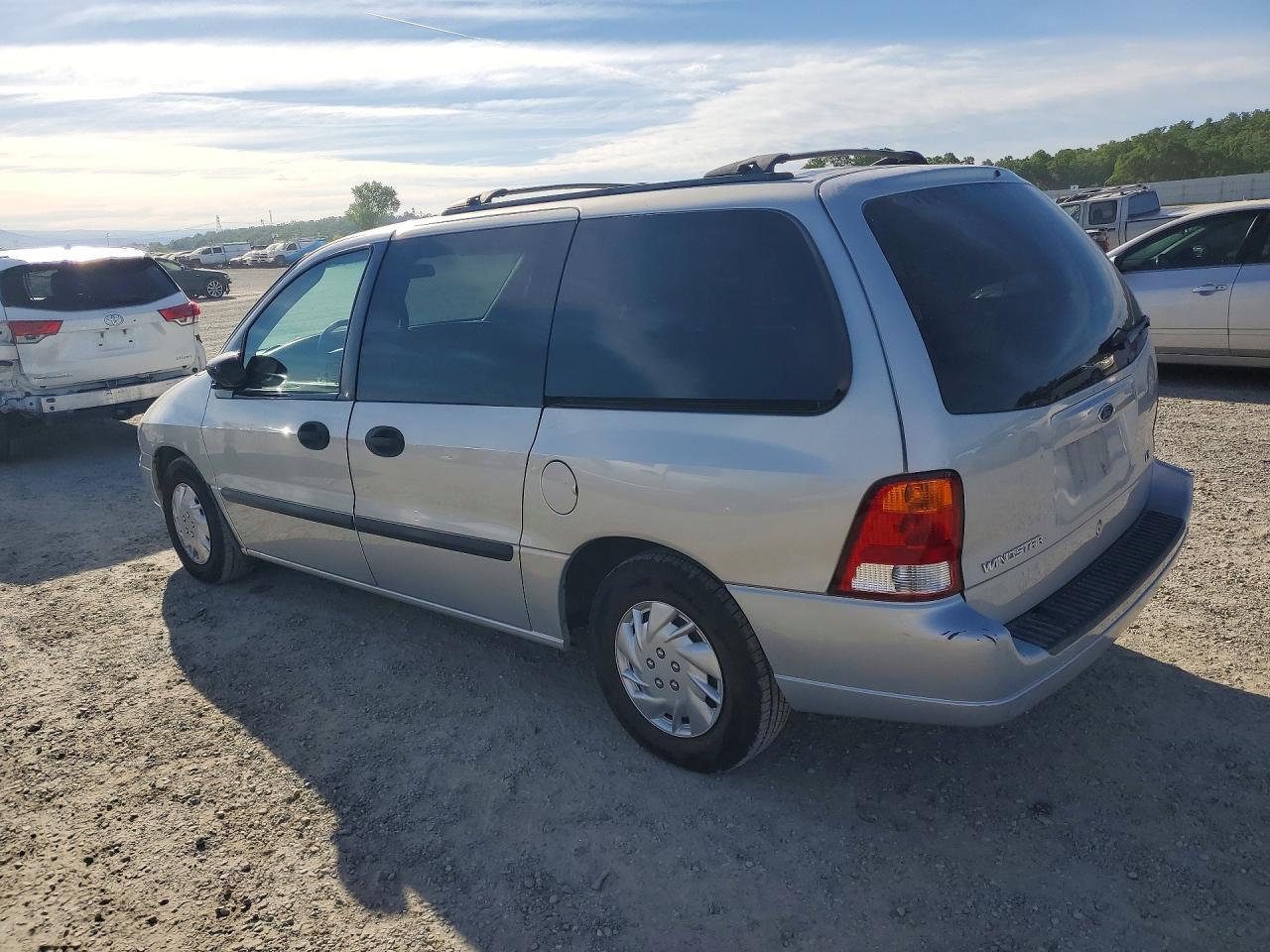 2002 Ford Windstar lx
