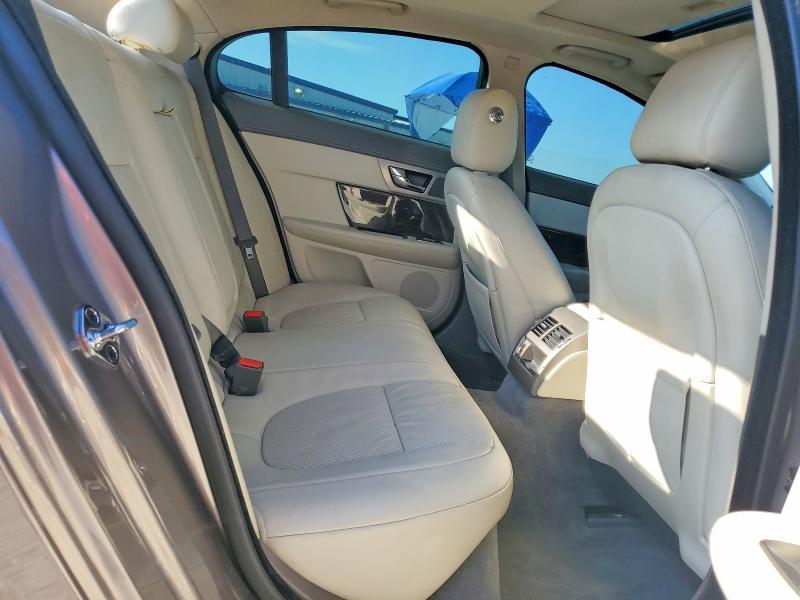 2011 Jaguar Xf Premium