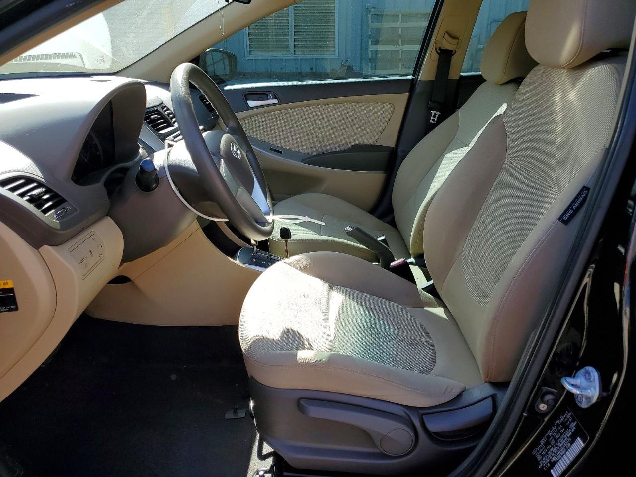 2012 Hyundai Accent gls