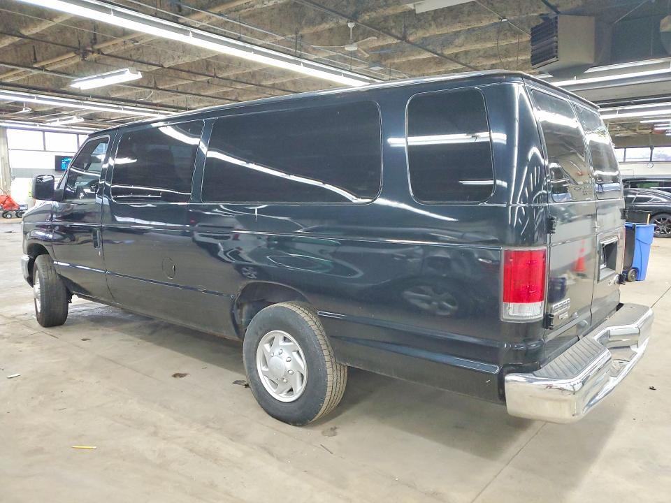 2013 Ford Econoline E350 Super Duty Wagon