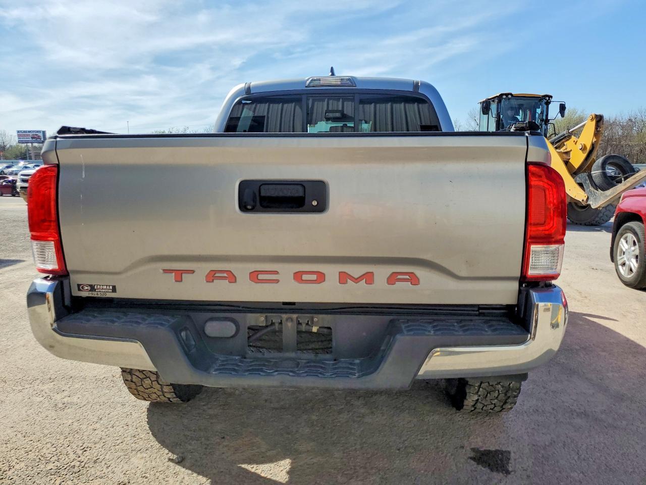 2016 Toyota Tacoma SR5
