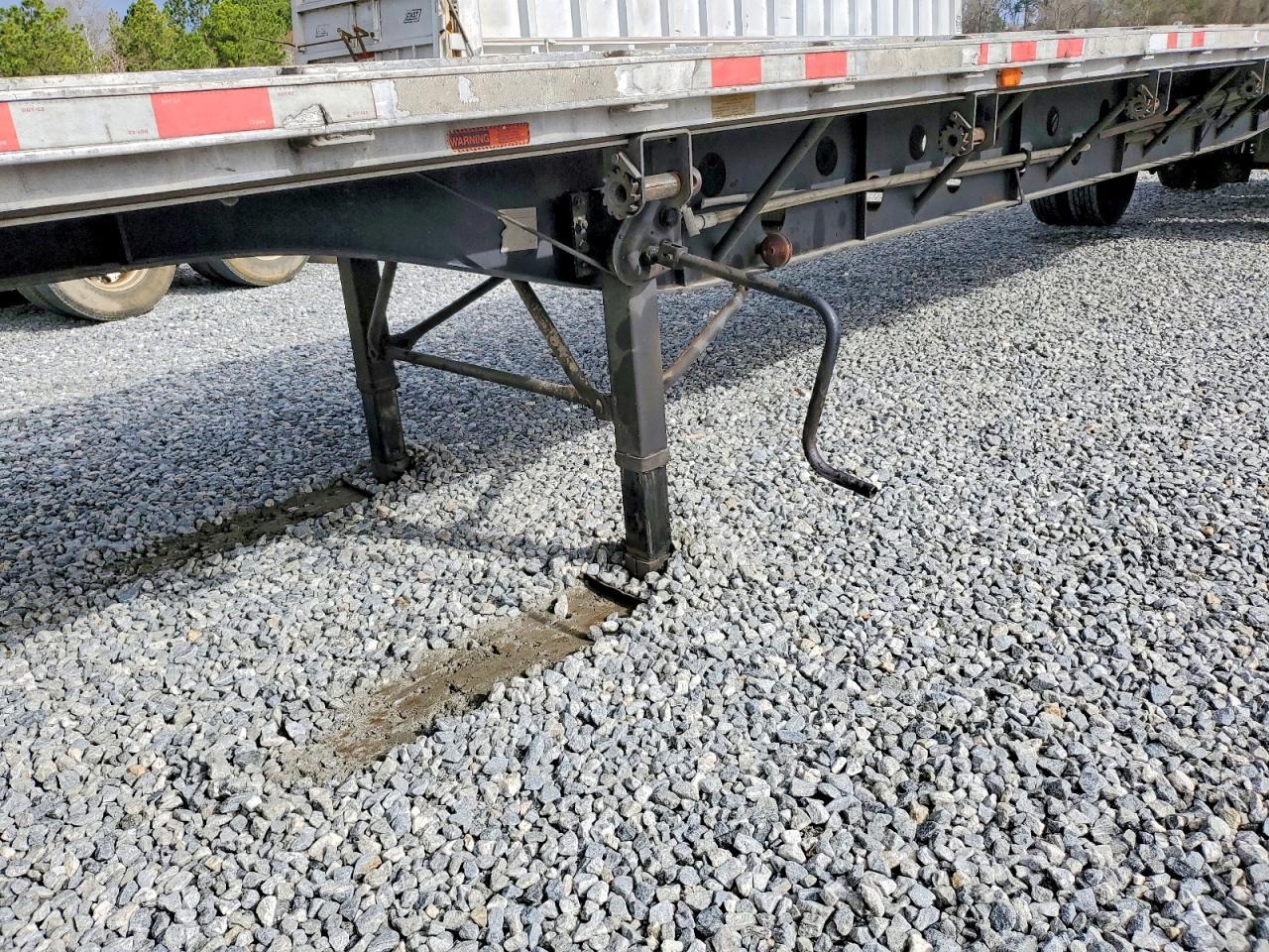 2002 Transcraft Flatbed Trailer