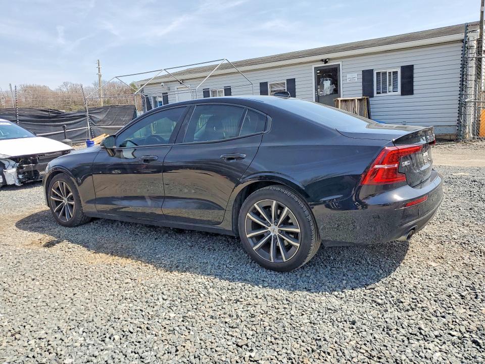 2021 Volvo S60 T5 Momentum